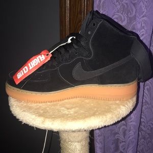 Air Force 1 high black suede